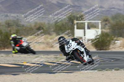 media/Nov-01-2025-CVMA (Sat) [[fc0f7531b8]]/Race 7-Formula Twins-Formula 40 UL/